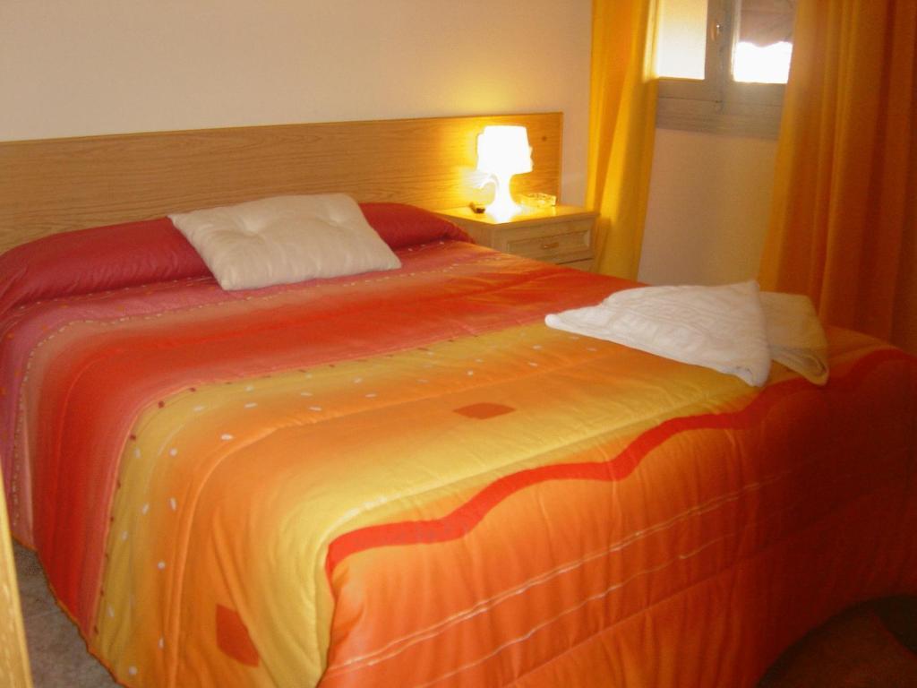Hostal Emilio Barajas Madrid Exterior photo